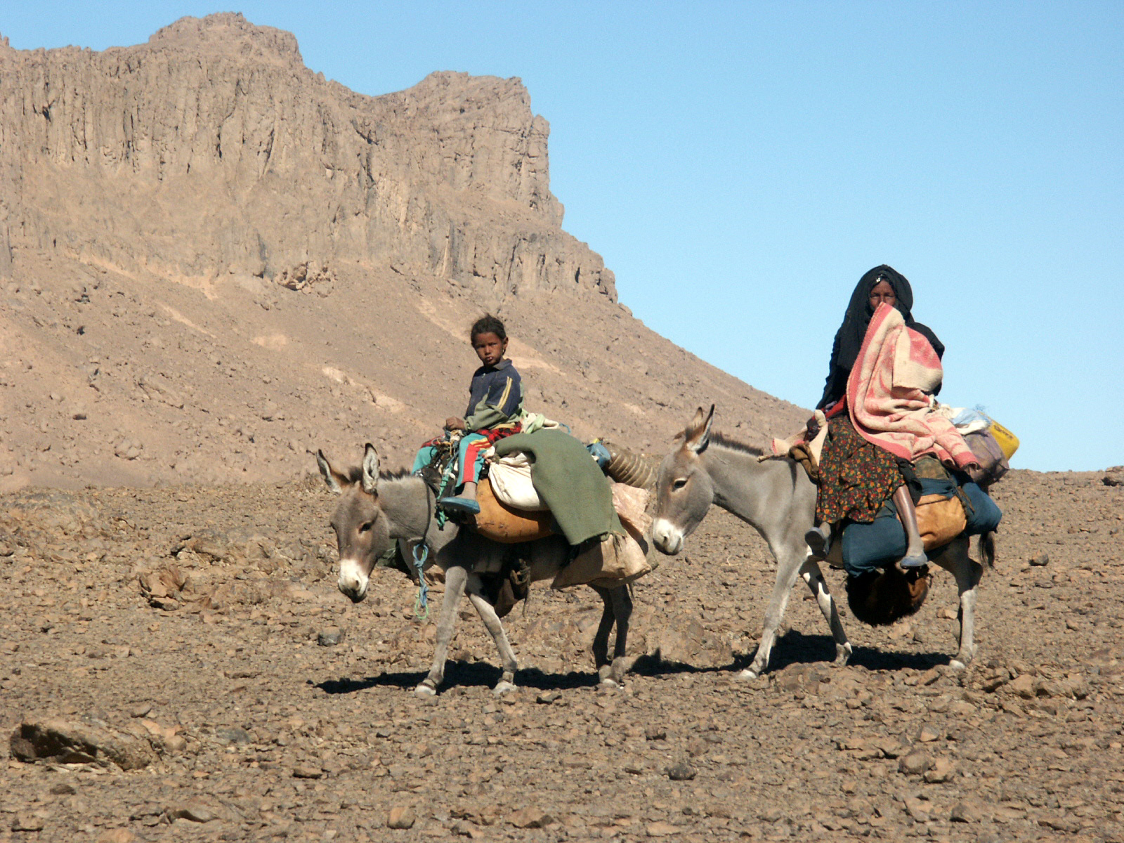 Nomad-Tuaregs.jpg