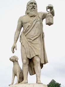 220px-Diogenes-statue-Sinop-enhanced.jpg